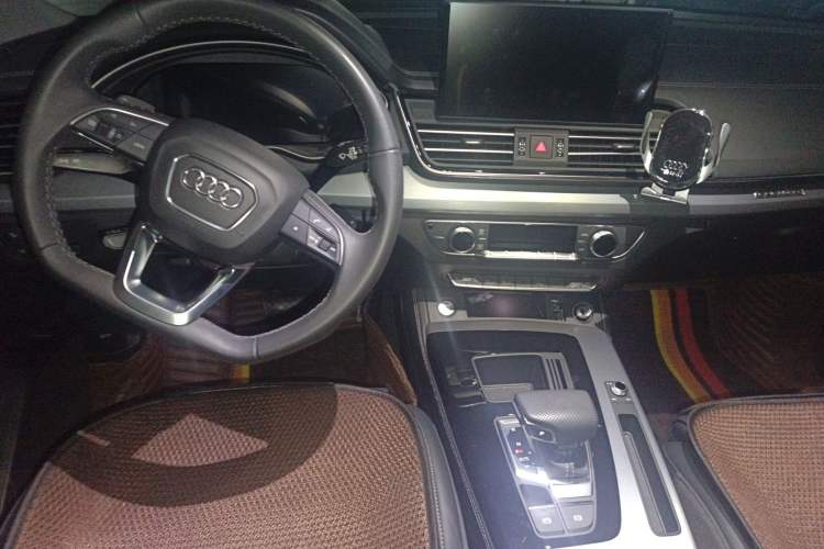 Used Audi Q5L 2024 40 TFSI Fashion Dynamic Model
