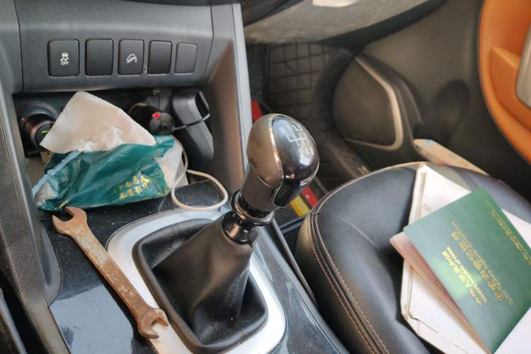 Used JAC Group Refine S5 2013 2.0T Manual New Edition
