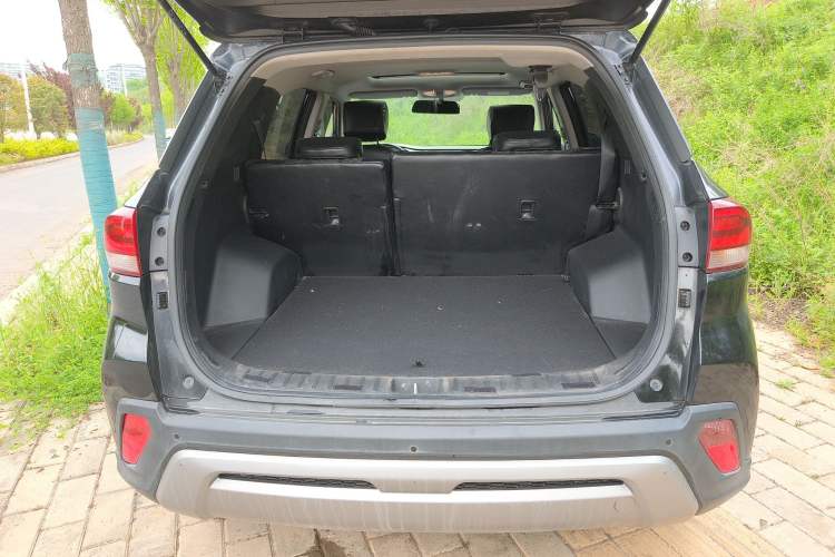 Used Hyundai ix35 2019 2.0L Automatic 2WD Zhiyong·Changxiang Edition China VI Standard Trunk