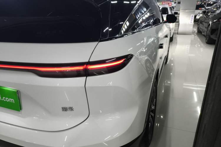 Used Nio ES6 2024 75 kWh Right Rear Taillight