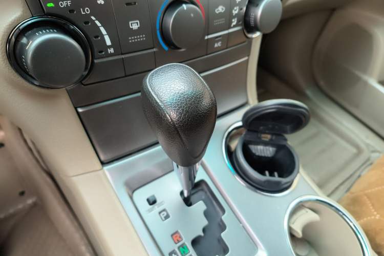 Used Toyota Highlander 2011 2.7L Two-Wheel Drive 5-Seater Elite Edition Gear Lever