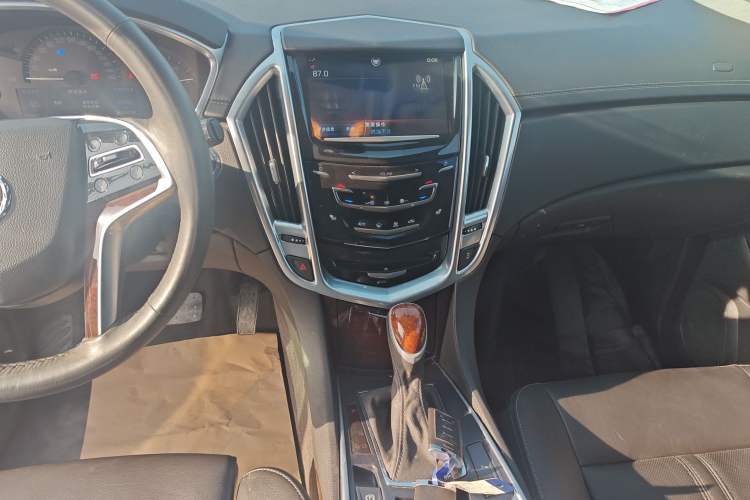 Used Cadillac SRX 2014 3.0L Elite Model Audio And AC Panel