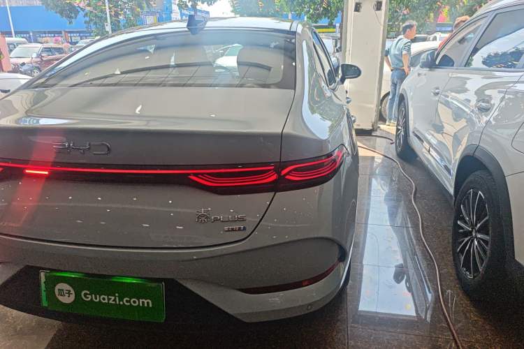 Used BYD Qin PLUS 2025 DM-i Smart Drive 120KM Superior Model