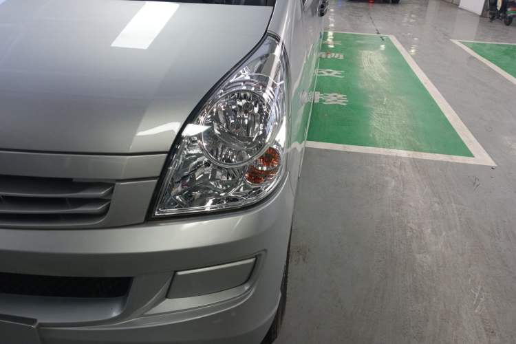 Used Wuling Rongguang S 2023 1.5L Base Version 5/7 Seats
