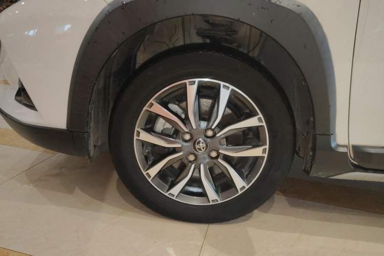 Used Toyota YARiS L Zhi Xuan 2021 X-Trail 1.5L CVT Luxury Edition