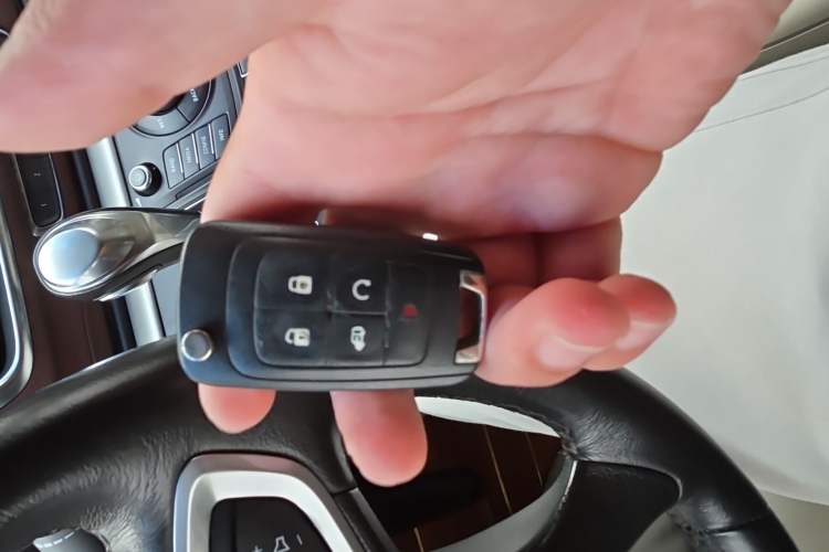 Used Buick GL8 2014 3.0L GT Luxury Business Haoya Edition Vehicle Key