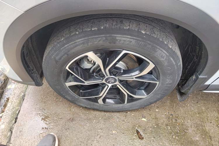 Used BYD Yuan PLUS 2024 Honor Edition 510KM Leading Model Left Front Wheel Hub