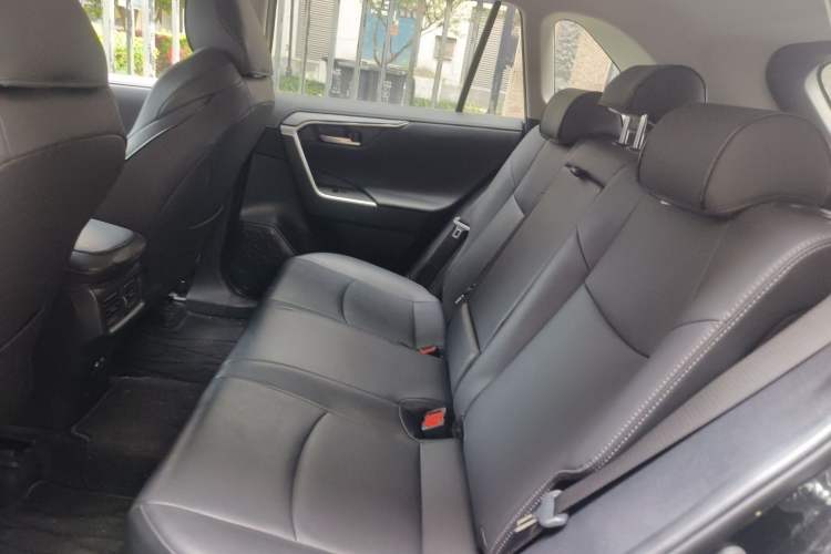 Used Toyota Wildlander 2023 2.0L CVT Two-Wheel Drive Urban Edition Left Rear Seat