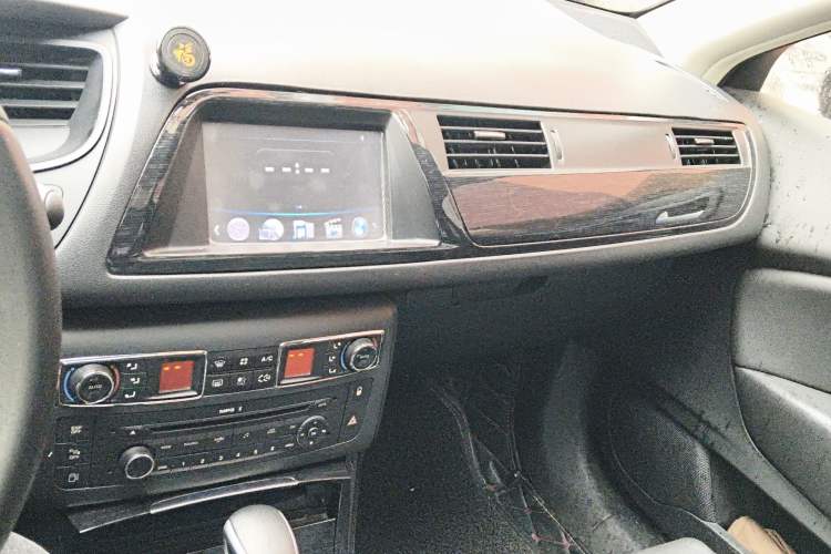 Used Citroen C5 2013 2.0L Automatic Yue Shang Edition
