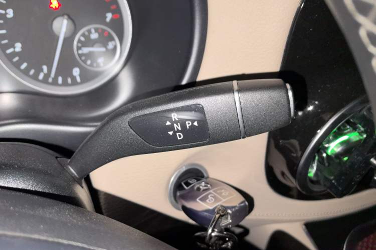 Used Mercedes-Benz Vito 2020 2.0T Business Version 7 Seats
