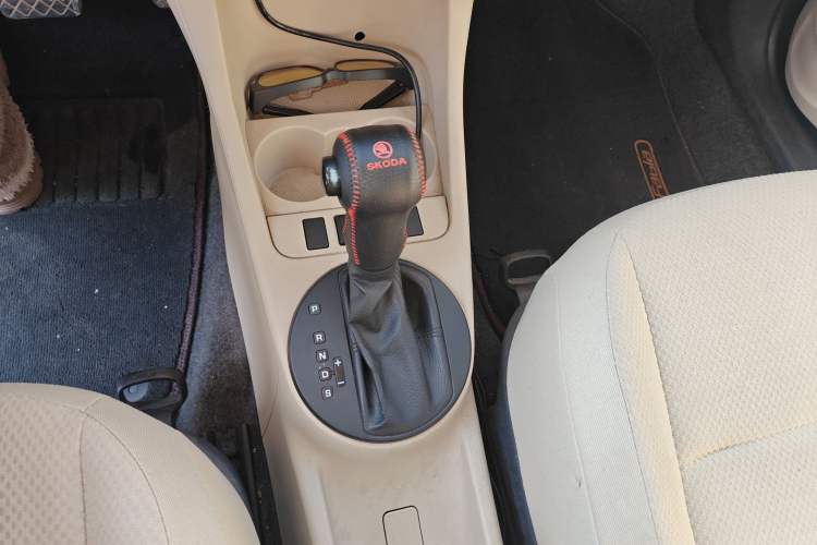 Used Skoda Fabia 2011 1.4L Automatic Crystal Edition