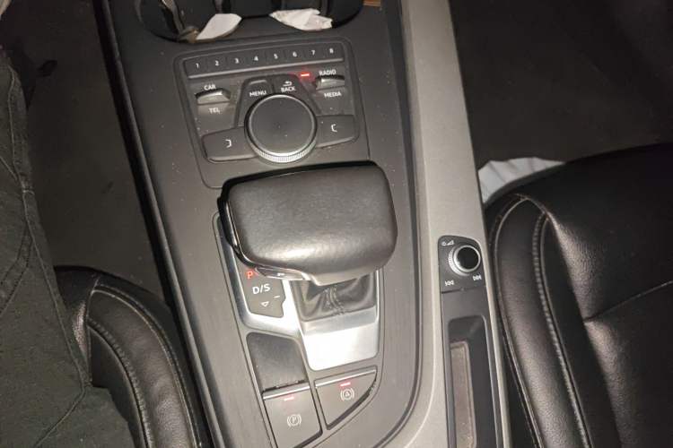 Used Audi A4L 2017 40 TFSI Ambition Edition