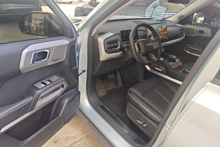 Used Formula Leopard Titanium 3 2025 501KM All-Wheel Drive Intelligent Driving Ultra Version
