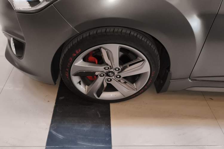 Used Hyundai Veloster 2012 1.6L Automatic Luxury Edition