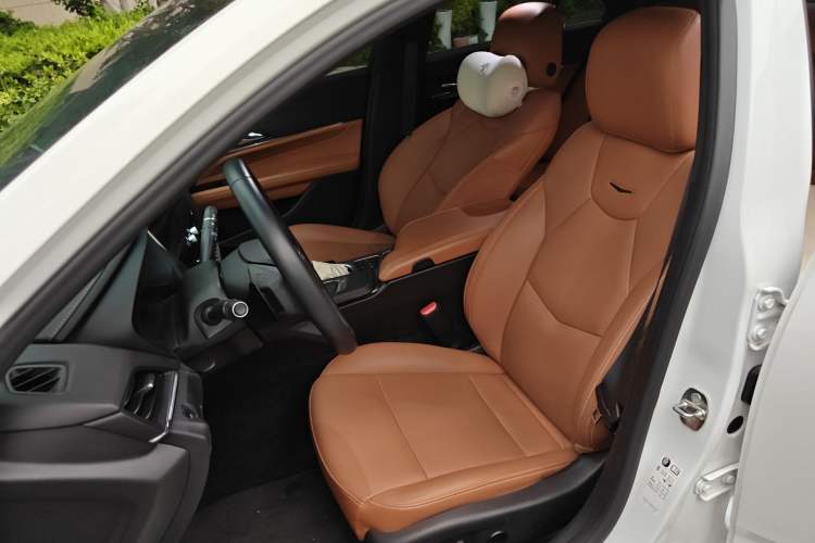 Used Cadillac CT4 2022 28T Luxury Edition Left Front Seat