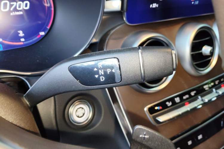 Used Mercedes-Benz GLC 2022 GLC 300 L 4MATIC Luxury Model Gear Lever