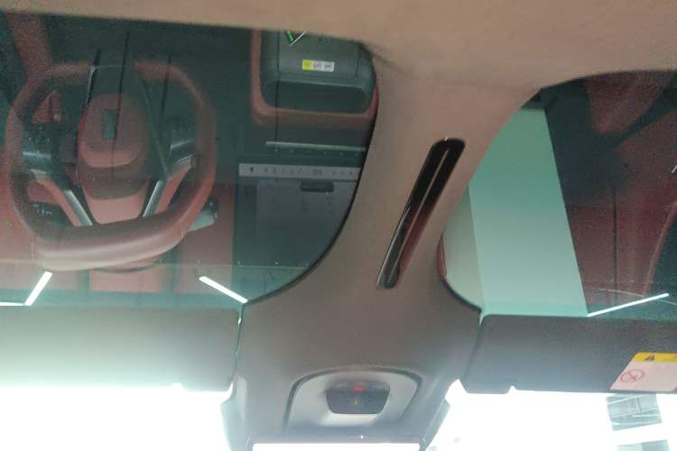 Used Avatr 12 2025 Year Updated Ultra Extended-Range Version
