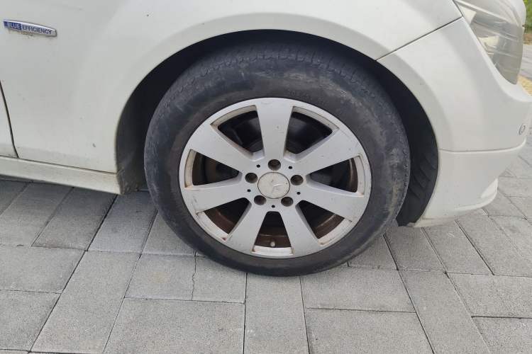 Used Mercedes-Benz C-Class 2010 C 180K Classic model