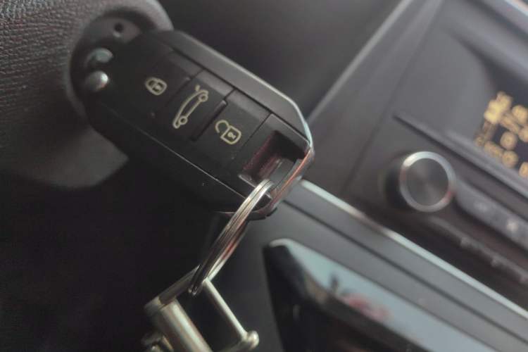 Used Peugeot 308 2016 1.6L Manual Fashion Edition Vehicle Key