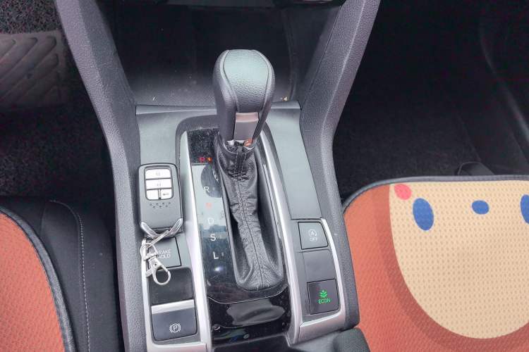 Used Honda Civic 2019 220TURBO CVT Dynamic Edition China VI Gear Lever