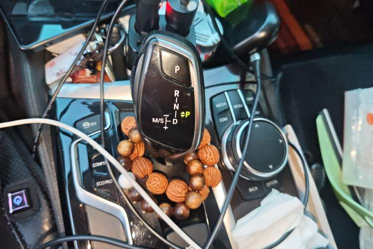 Used BMW 5 Series 2018 525Li Luxury Package Gear Lever