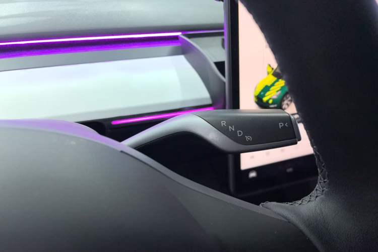 Used Tesla Model Y 2022 Revised Version Rear-Wheel Drive Gear Lever