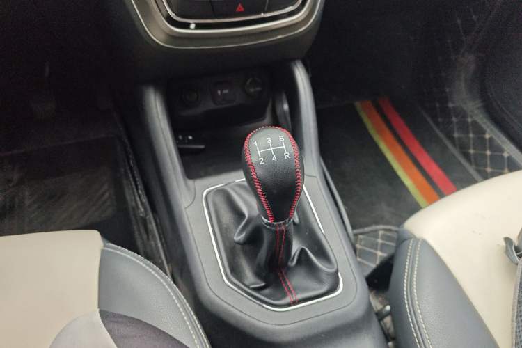 Used CHANGAN CS35 2017 1.6L Manual Luxury Model