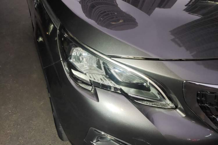 Used Peugeot 4008 2018 350THP Elite Edition Right Front Headlight