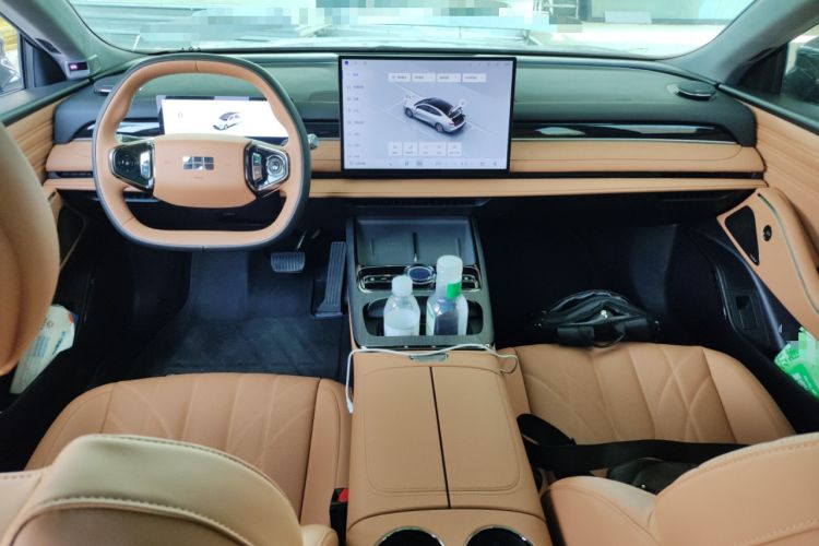 Used Geely Galaxy 8 2025 130km EM-P Exploration Edition
