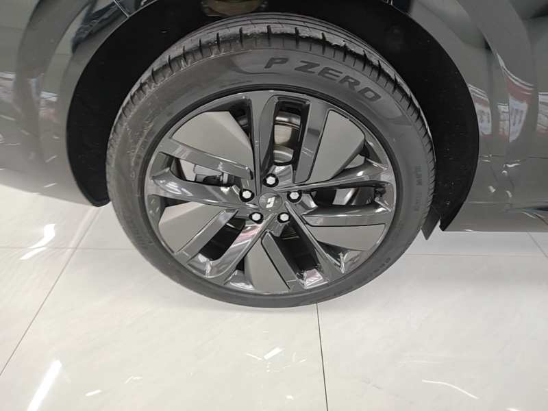Used Li Auto L6 2024 Pro Model — 25