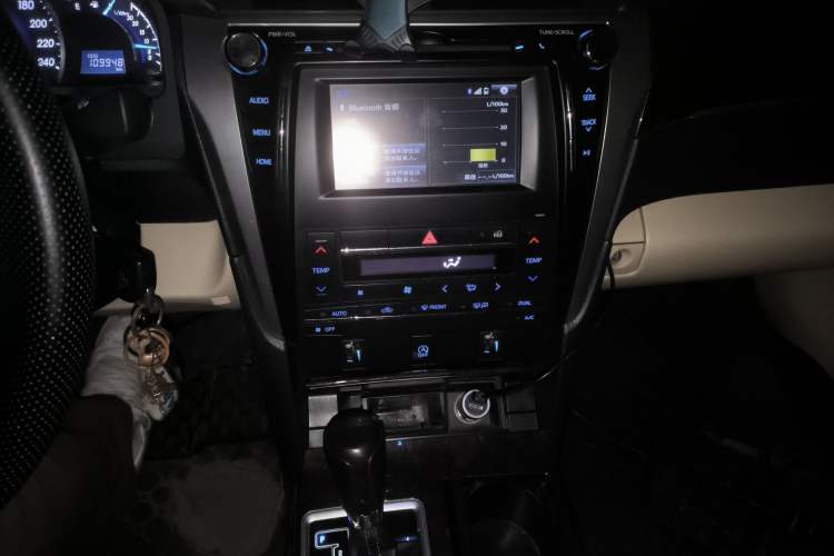 Used Toyota Camry 2016 2.0G 10th Anniversary Leading Edition