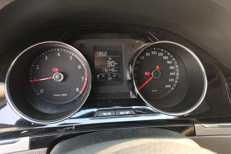 Used Volkswagen Bora 2013 1.6L Manual Comfort Model
