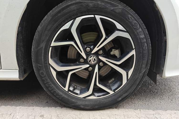 Used MG 5 2022 180 DVVT CVT Youth Luxury Edition Right Front Wheel Hub