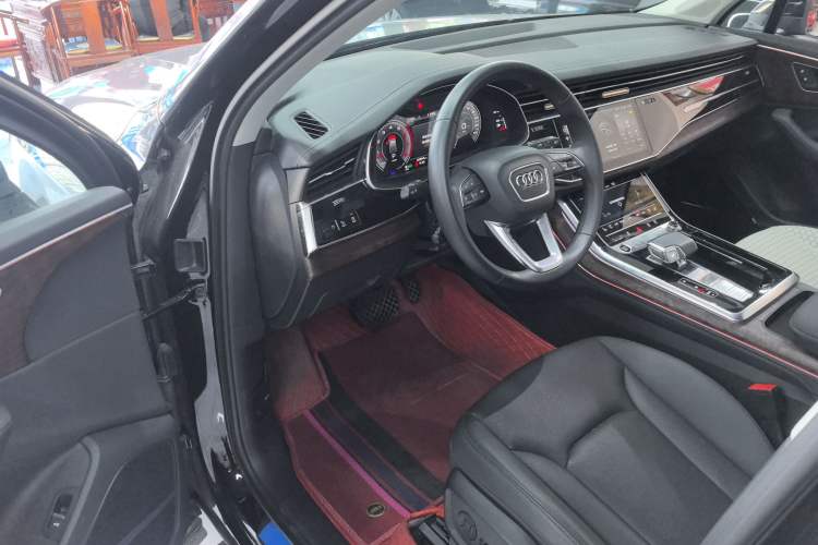 Used Audi Q7 2023 55 TFSI quattro S line Sport Edition
