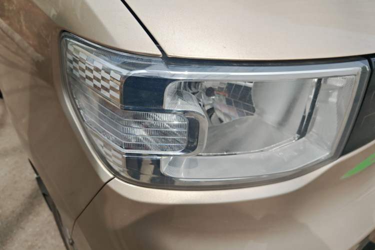 Used Wuling Hongguang MINIEV 2020 Zizai Version Lithium-NMC Right Front Headlight