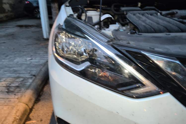 Used Nissan Sylphy 2021 Classic 1.6XE CVT Comfort Edition Right Front Headlight