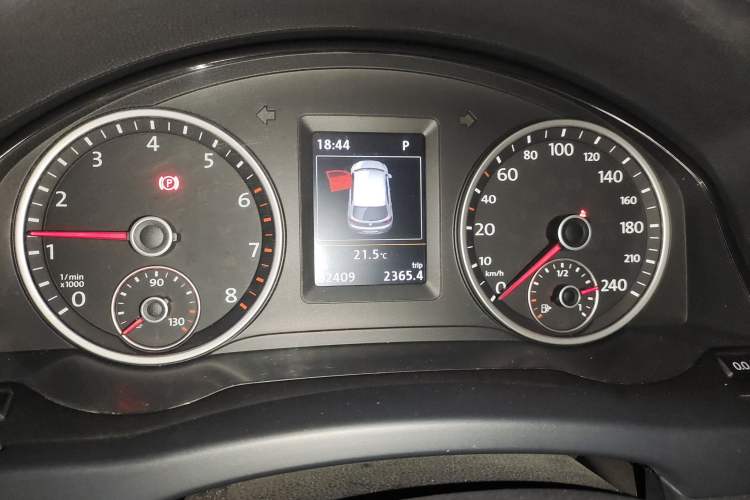 Used Volkswagen Tiguan 2015 1.8TSI Automatic All-Wheel-Drive Luxury Model