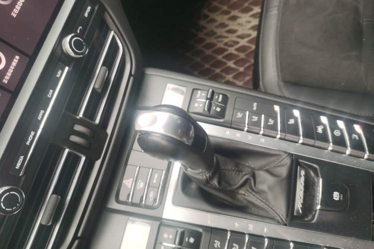 Used Porsche Macan 2018 Macan 2.0T
