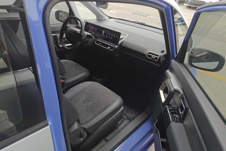 Used Baojun KiWi EV 2023 DJI Edition Lithium Iron Phosphate
