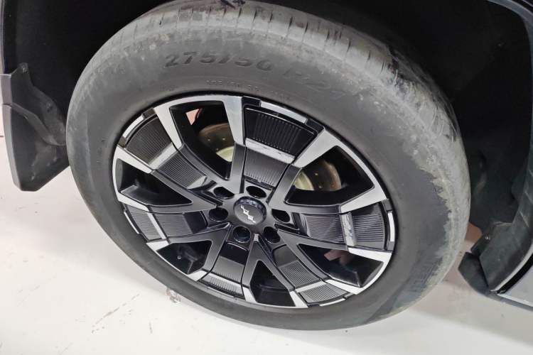 Used Formula Leopard 8 2025 Smart & Brave Flagship Edition 7 Seats Right Rear Wheel Hub