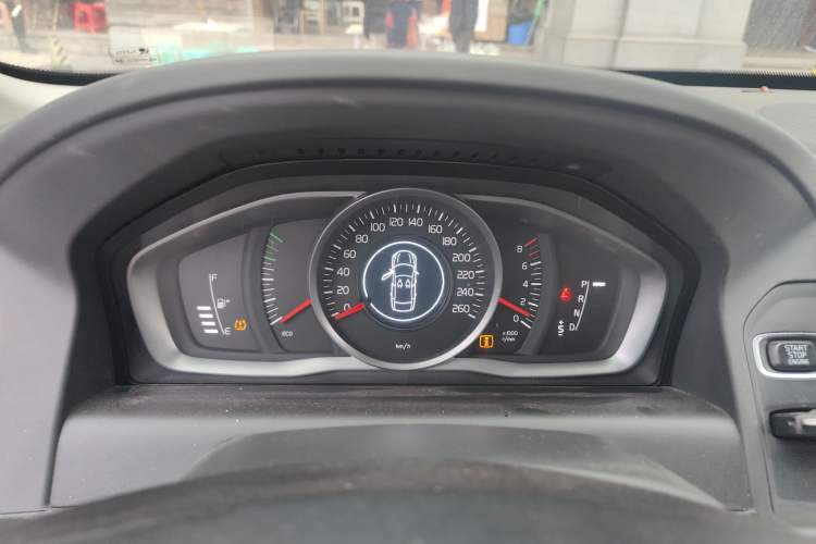 Used Volvo XC60 2017 T5 AWD Smart Upgrade Model