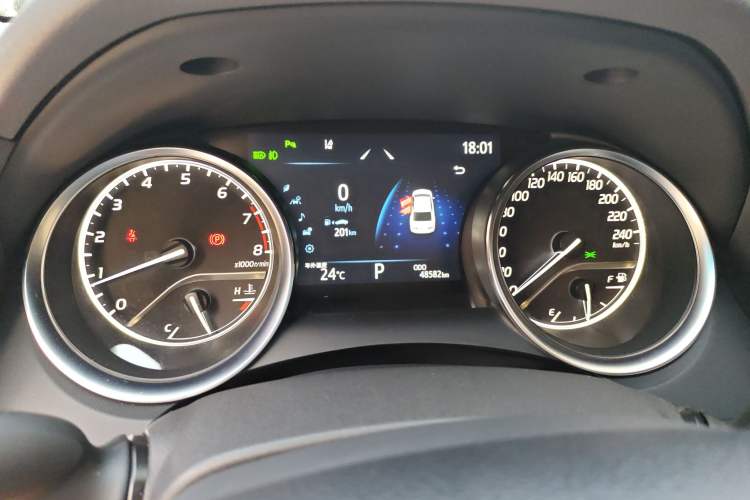 Used Toyota Camry 2021 2.0G Luxury Edition
