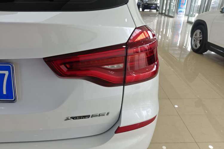 Used BMW X3 2020 xDrive25i Luxury Package Right Rear Taillight