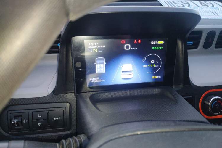 Used Wuling Hongguang MINIEV 2022 Macaron Fashion Model Lithium Iron Phosphate Audio And AC Panel