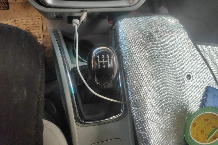 Used Jinbei New Hiace X30L 2018 1.5L Box Truck Wealth Edition DLCG14 Gear Lever