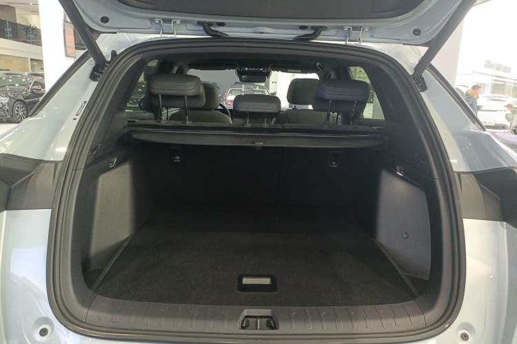 Used BYD Song L DM-i 2025 Intelligent Driving Version 160 km Beyond-Range Type