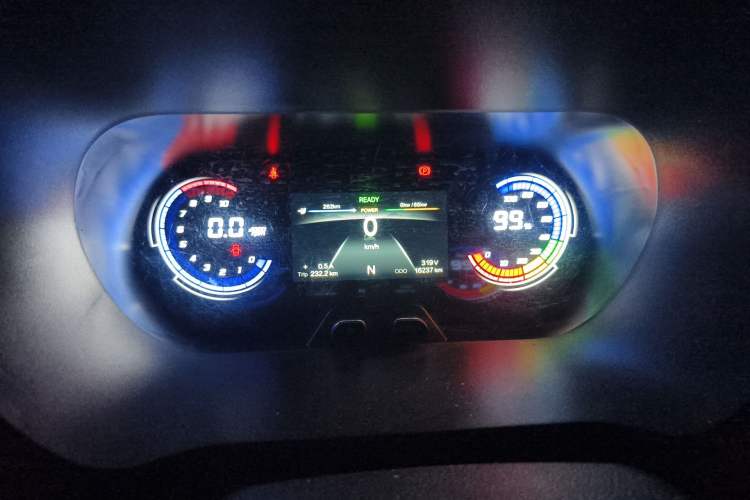 Used CHANGAN KAICHENG Ruixing EM60 2024 260 km Range Liftback Comfort Version 2 Seats 41.86 kWh Instrument Cluster