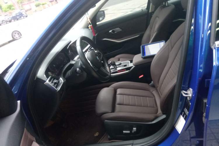 Used BMW 3 Series 2021 Facelifted 320Li M Sport Package
