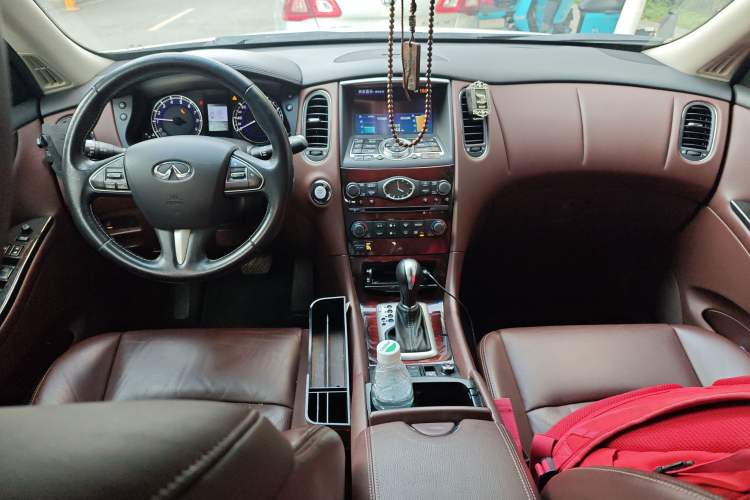 Used Infiniti QX50 2015 2.5L Deluxe Edition