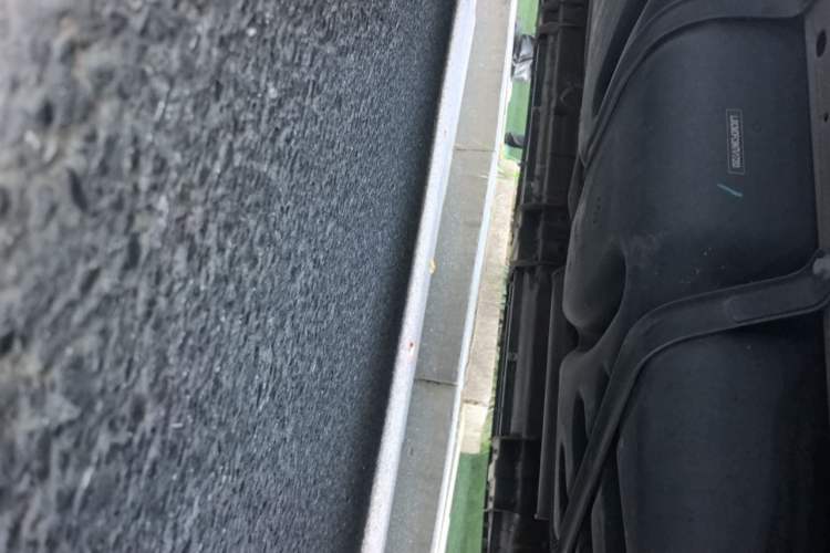 Used Ford Transit 2019 2.0T Diesel Business & Travel Mid-Drive Mid-Roof 7-Seater China VI Standard